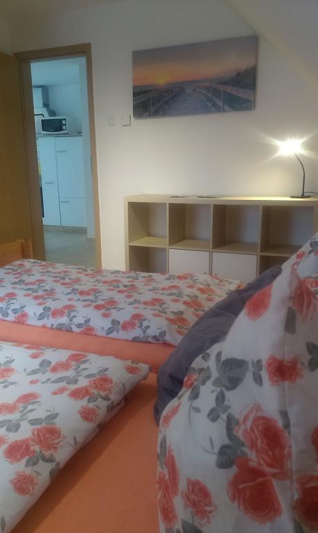Sarah Klein Aber Fein Apartment Wellesweiler ภายนอก รูปภาพ